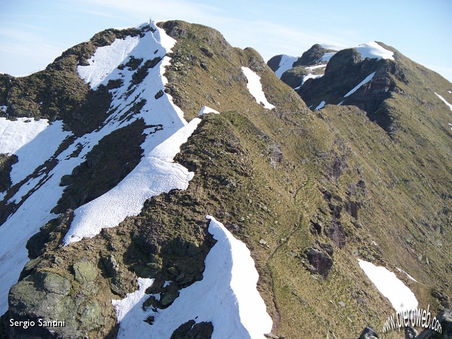 07 M. Pietra Quadra dalla Prima cima raggiunta.JPG